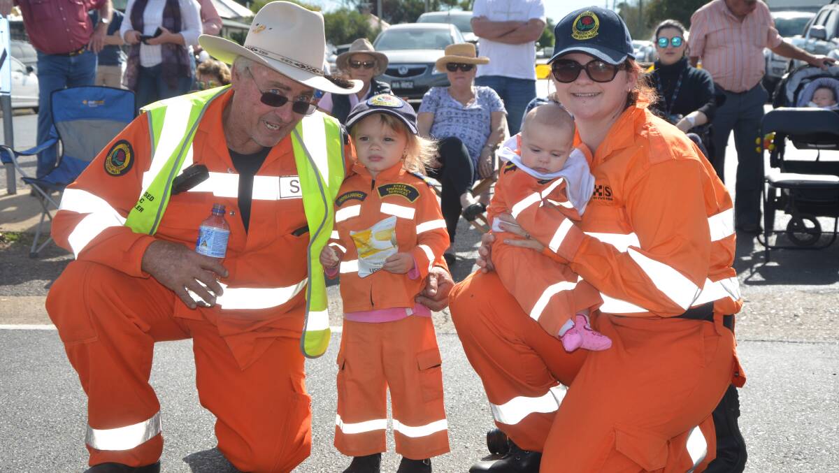 MORE HELP REQUIRED: Scone SES member Richard Apps with daughter-in-law Brooke Apps, Emsien and Darcie Apps at the Scone Equine Hospital Festival Parade.