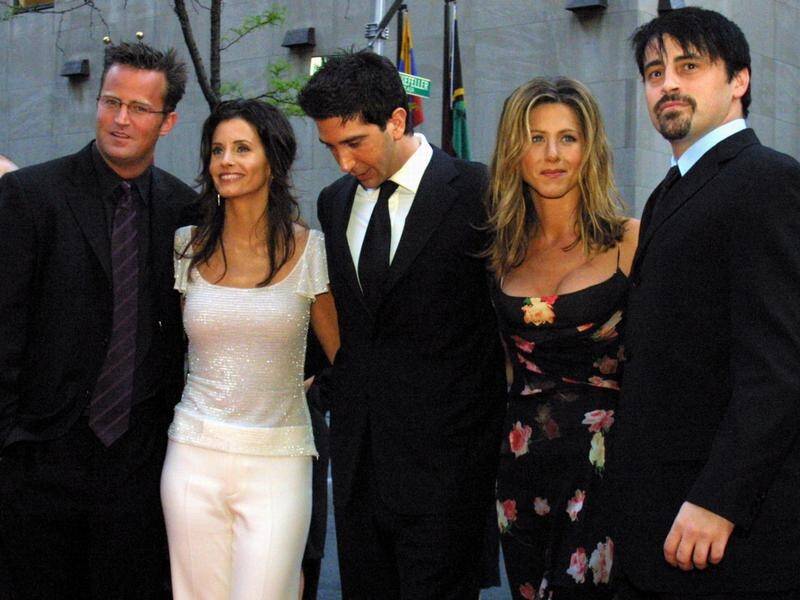 A one-off special episode of the hit sitcom Friends will be broadcast on HBO later this month.